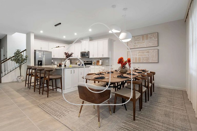 Solara 9BR Luxury + Game Room & Pool