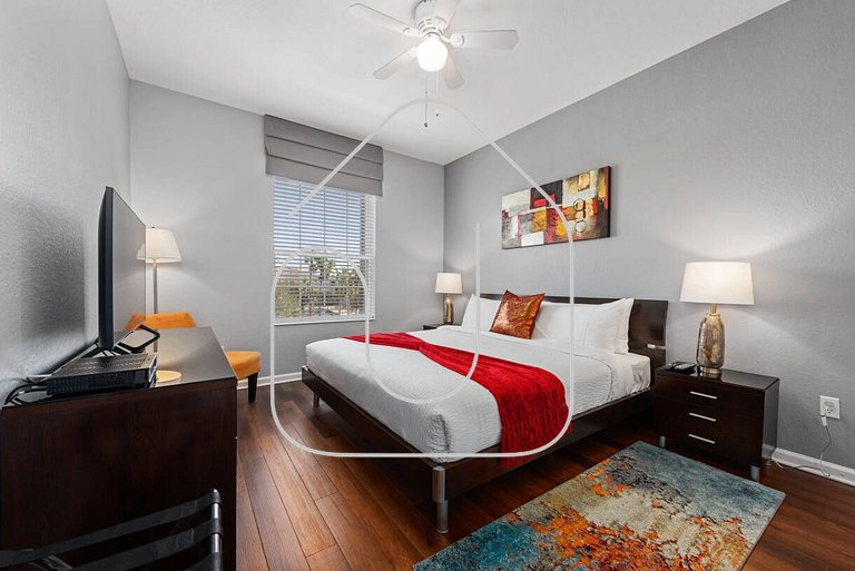 Vista Cay 3BR Condo w/ Balcony & Heated Pool