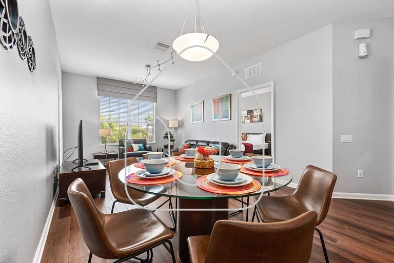 Vista Cay 3BR Condo w/ Balcony & Heated Pool