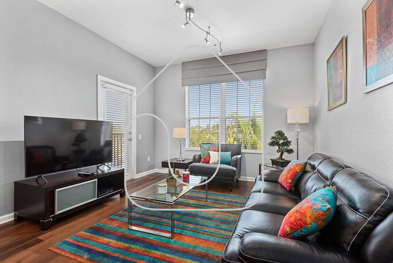 Vista Cay 3BR Condo w/ Balcony & Heated Pool