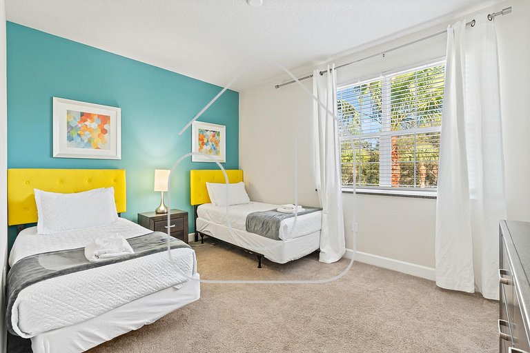 Amazing 3BDR with private pool - 1605