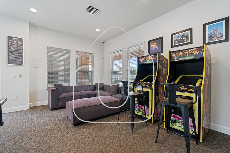 Amazing 3BDR with private pool - 1605