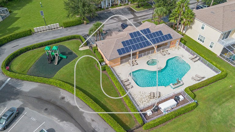 Linda casa com 3 hab y piscina privativa