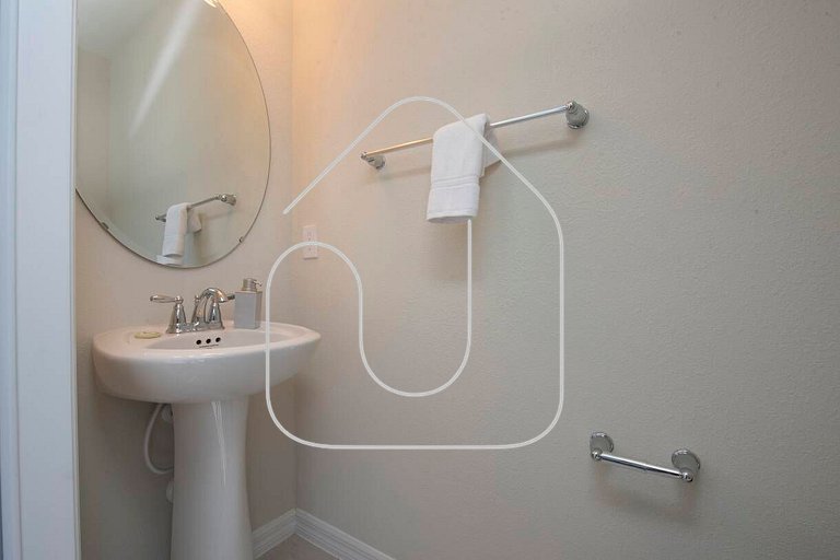 5BR Resort Townhome w/ Pool near Disney