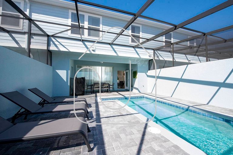 5BR Resort Townhome w/ Pool near Disney