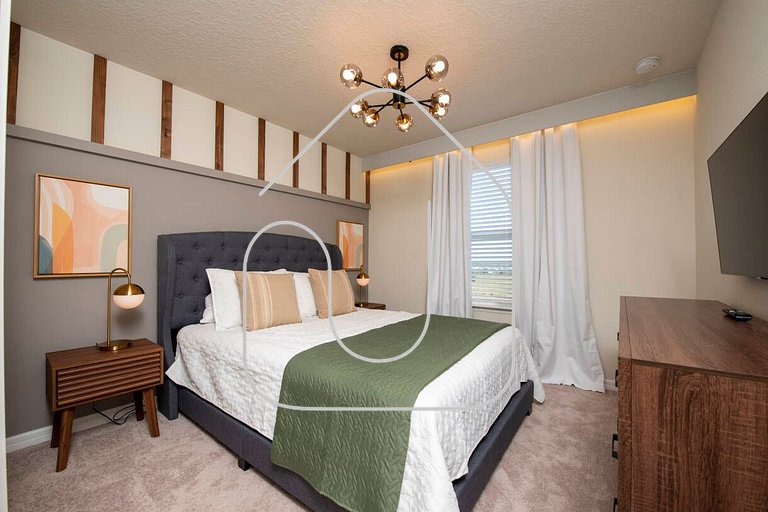 5BR Resort Townhome w/ Pool near Disney