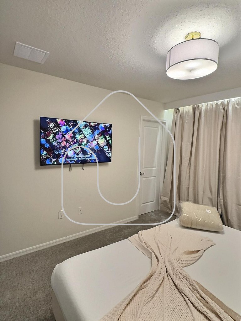 5BR Windsor Cay Home, Pool & Cinema