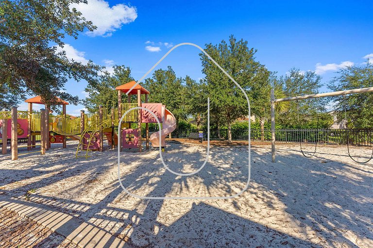 Solterra 6BR Lakeview + Pool & Game Room