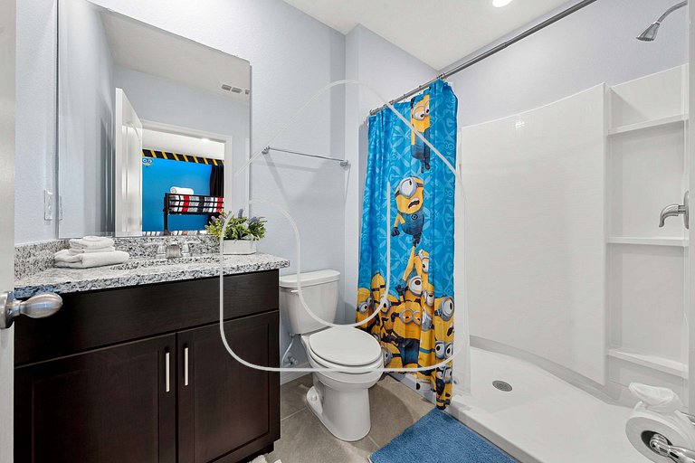 Solterra 6BR Lakeview + Pool & Game Room