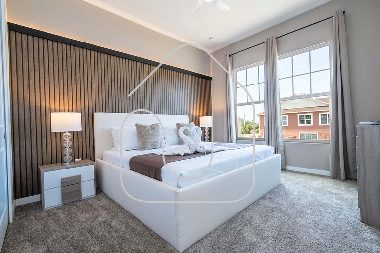 3BR Townhome w/ Themed Room - Summerville