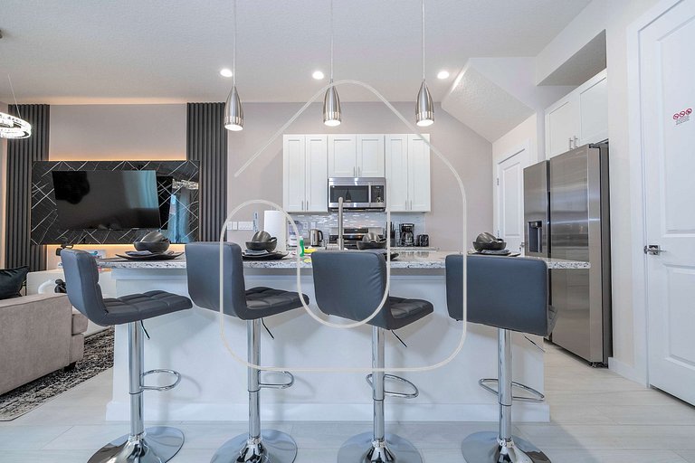 3BR Townhome w/ Themed Room - Summerville