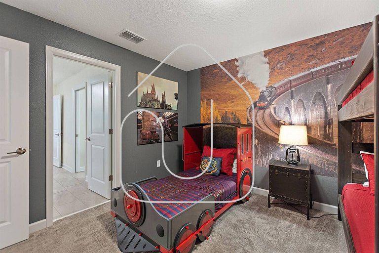 Bookmark Villa 8BR @ Storey Lake w/ Pool