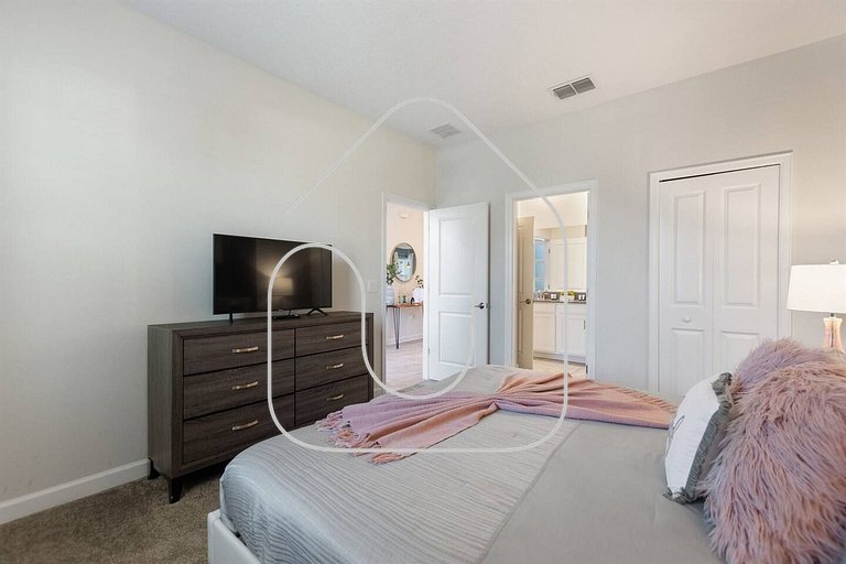 Bookmark Villa 8BR @ Storey Lake w/ Pool