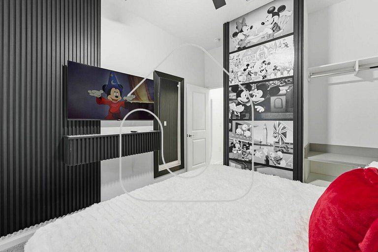 Paradiso Grande 5BR Home w Pool, Mario Game Room