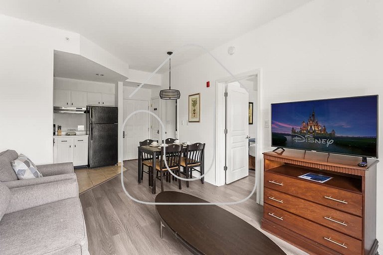 Pool View Suite – Near Disney, 1BR Comfort