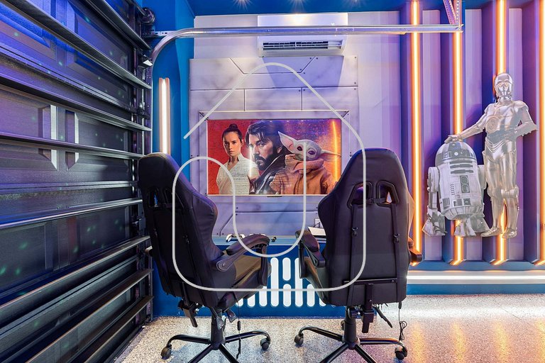 Luxury 5BR Villa with Pool and Themed Bedrooms