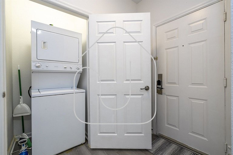 Kissimmee 3BR Condo – Near Disney & Universal