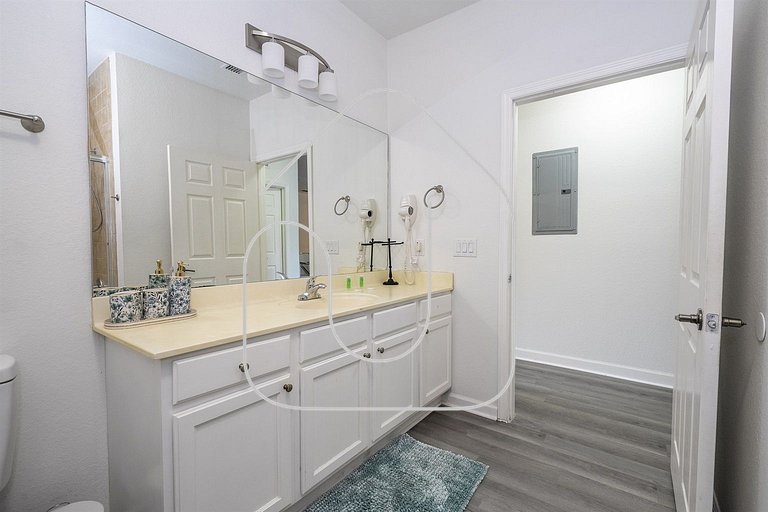 Kissimmee 3BR Condo – Near Disney & Universal