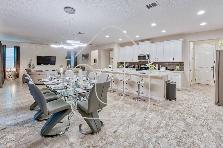 5BR Pool Home Solara Resort — Near Disney