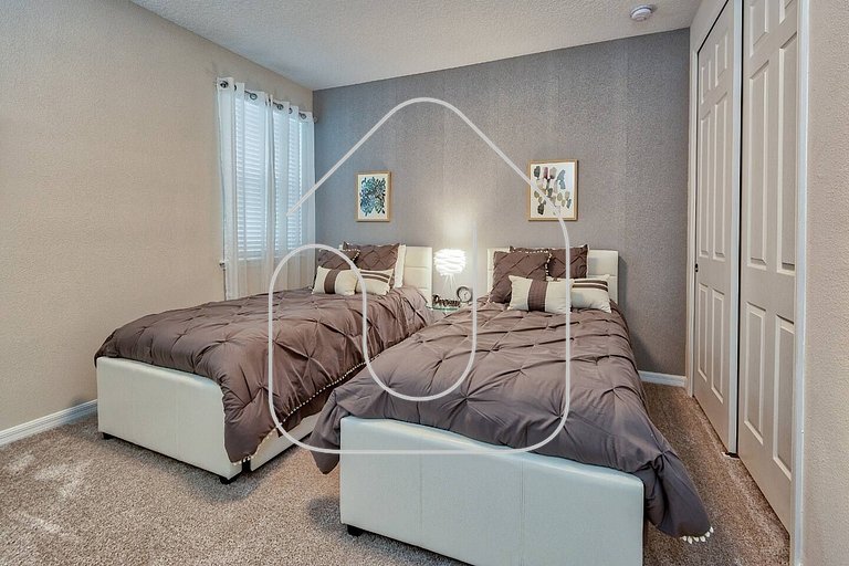 5BR Pool Home Solara Resort — Near Disney