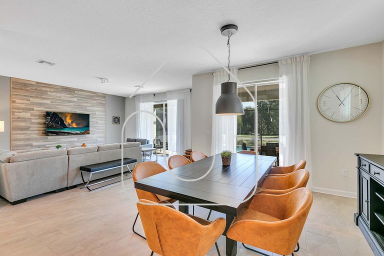 Storey Lake 6BR Home w/ Pool & Game Room