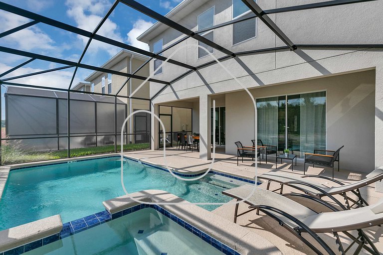 Storey Lake 6BR Home w/ Pool & Game Room