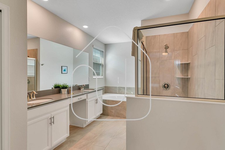 Storey Lake 6BR Home w/ Pool & Game Room