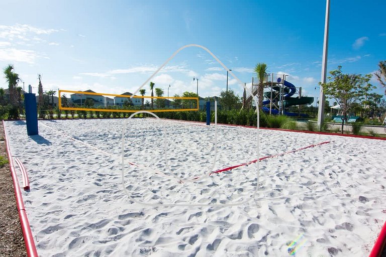 Storey Lake 5BR Townhome w/ Pool – 8mi to Disney