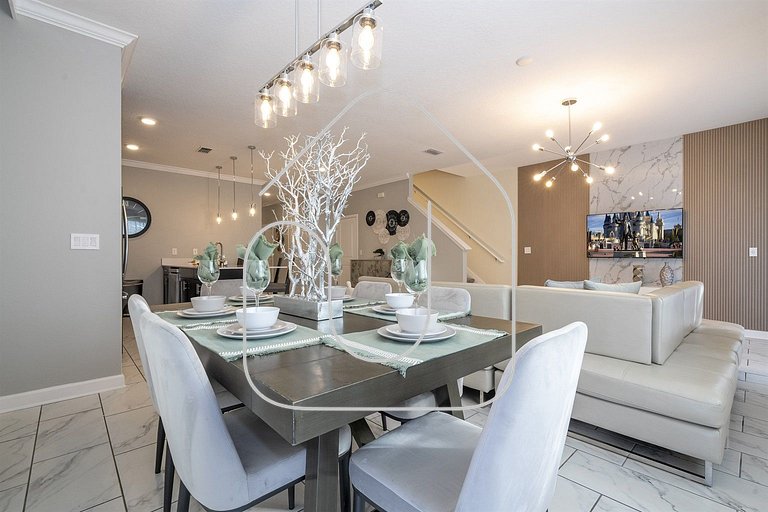 Storey Lake 5BR Townhome w/ Pool – 8mi to Disney