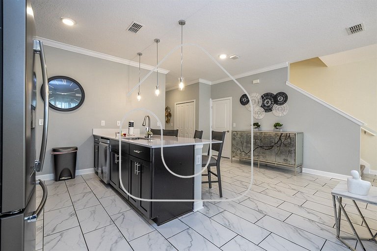 Townhome 5Q c/ Piscina – 8mi da Disney