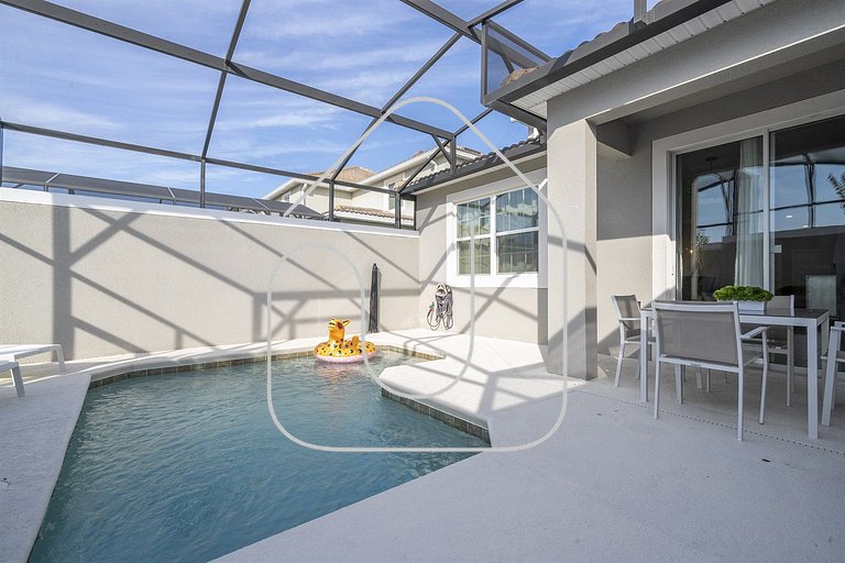 Storey Lake 5BR Townhome w/ Pool – 8mi to Disney