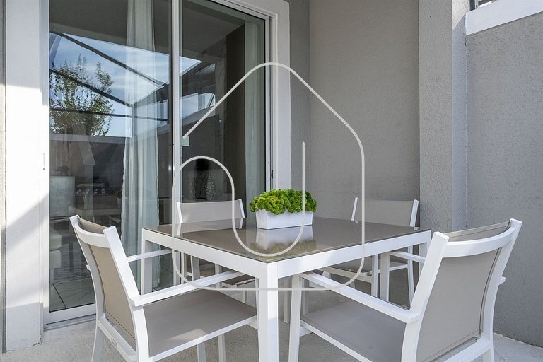 Townhome 5Q c/ Piscina – 8mi da Disney