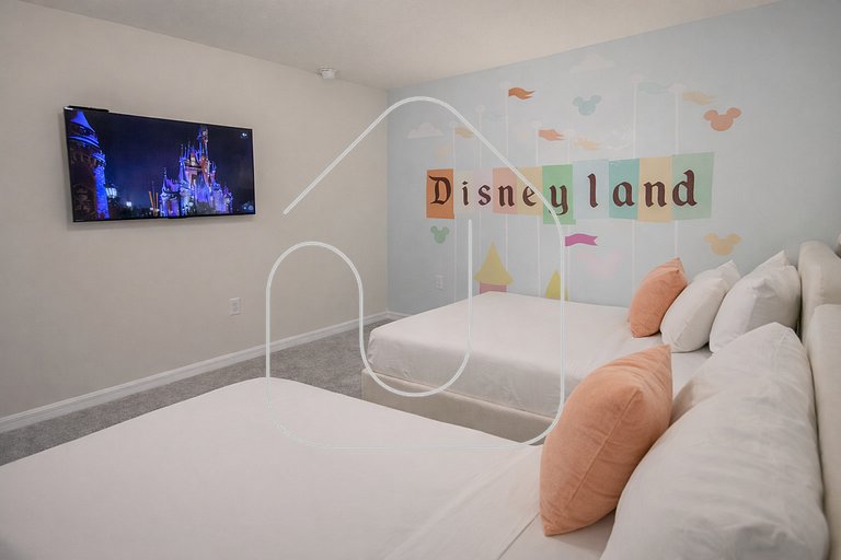 Luxury 5BR Home w/ Pool, Cinema, PS5 & Game Room