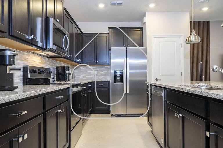 5BR Windsor Cay Pool Home with Game Loft