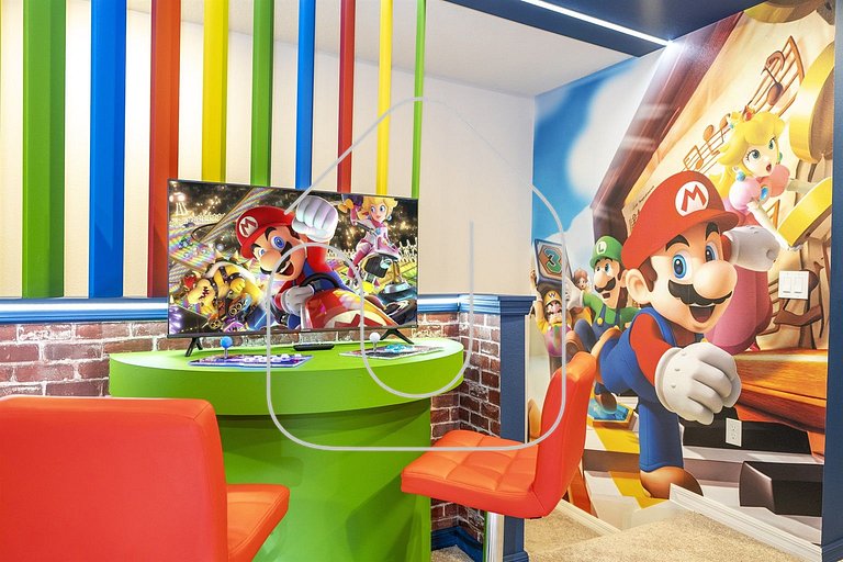 5BR Windsor Cay Pool Home with Game Loft