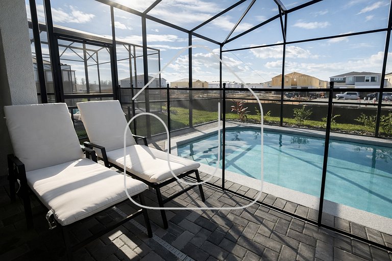 Luxury 5BR Home w/ Pool, Cinema, PS5 & Game Room