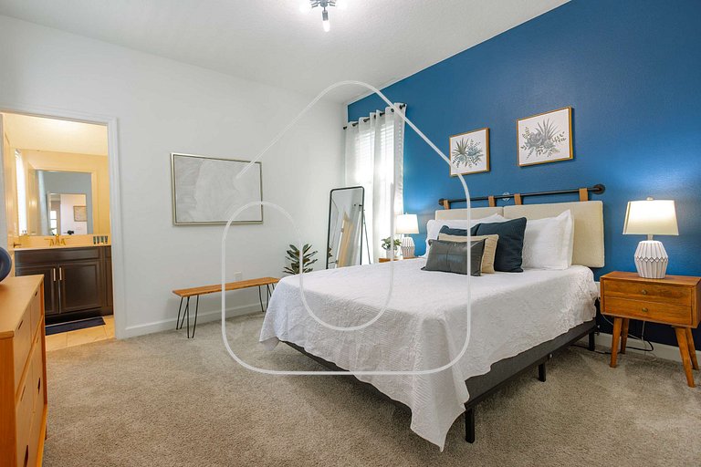 Storey Lake 5BR Home with Private Pool