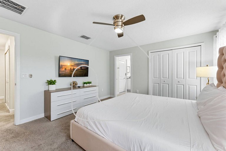 4BR Storey Lake Home, Heated Pool
