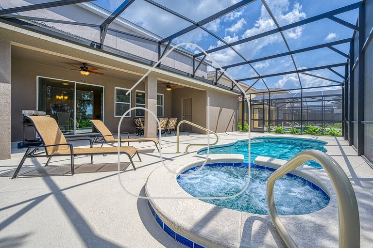 Casa 6Q/6B c/ Piscina Privada em Solterra