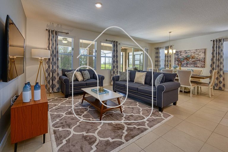 6BR/6BA Private Pool Home in Solterra