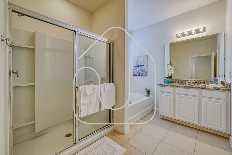 6BR/6BA Private Pool Home in Solterra