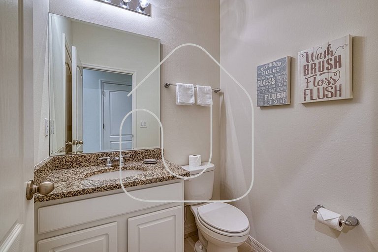 6BR/6BA Private Pool Home in Solterra