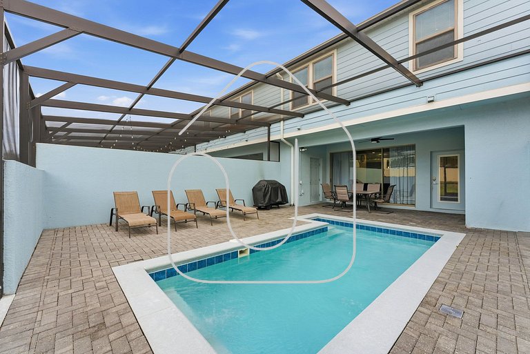 Modern 5BR Villa w/ Private Pool at Windsor