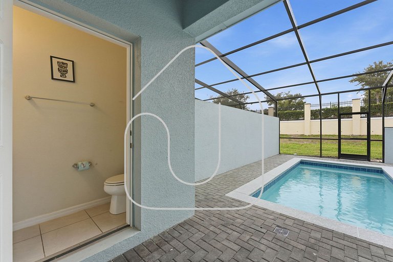 Modern 5BR Villa w/ Private Pool at Windsor