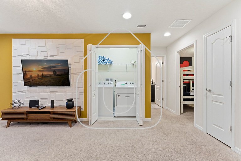 Modern 5BR Villa w/ Private Pool at Windsor