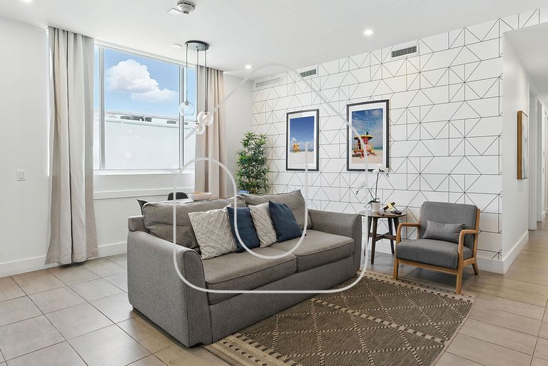 South Beach 2BR Apt 5min to Beach & Nightlife