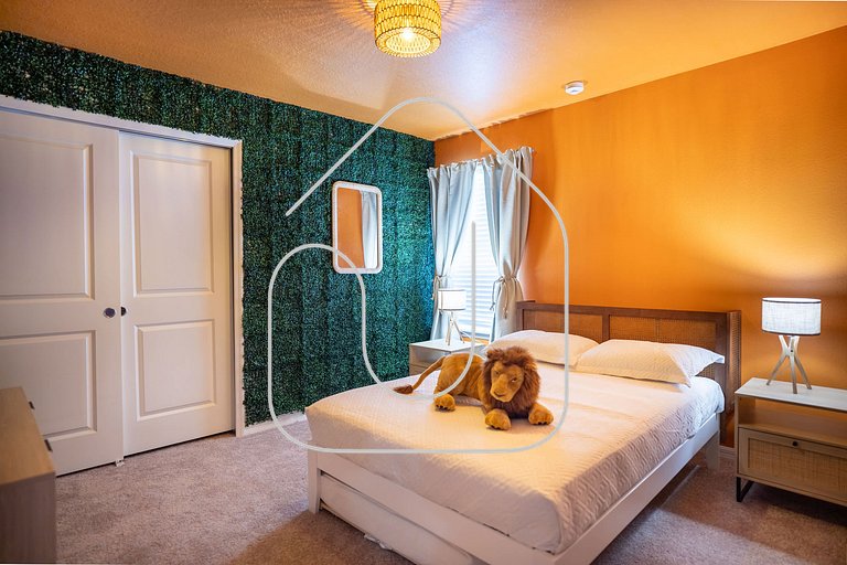 10BR Windsor Cay Resort Home + Private Pool