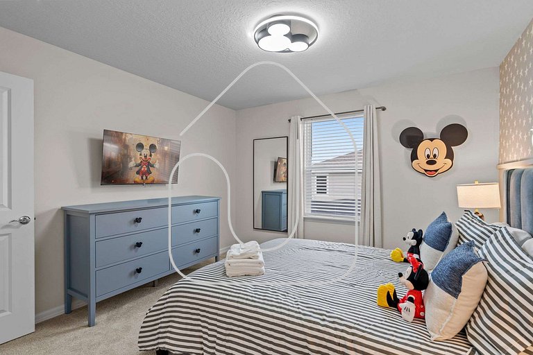 7BR Home for 15 w/ Private Pool – Windsor Cay