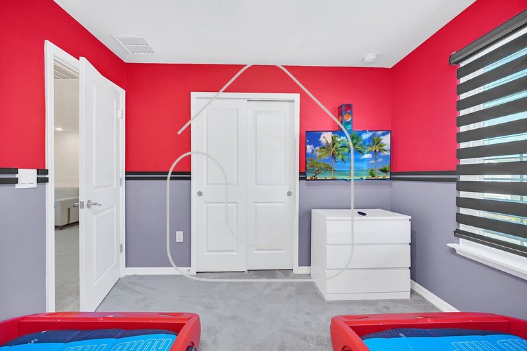 Modern 5BR Home w/ Pool at Windsor Island