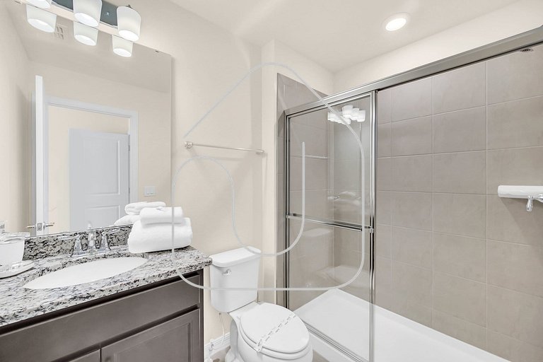Modern 5BR Home w/ Pool at Windsor Island